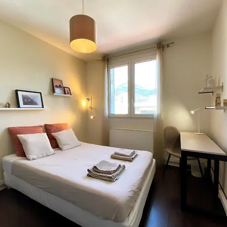 Cosy - Vue Sur Les Montagnes Apartment Chambery