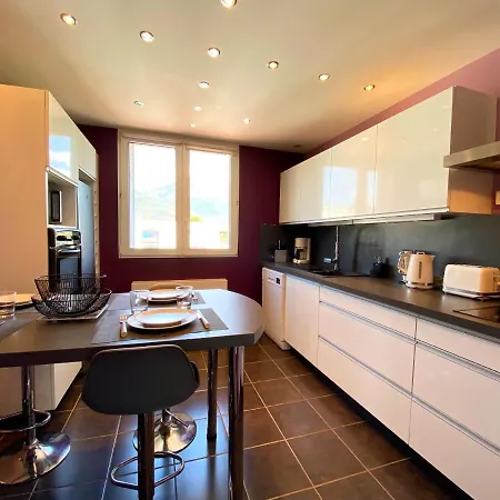 Cosy - Vue Sur Les Montagnes Apartment *
